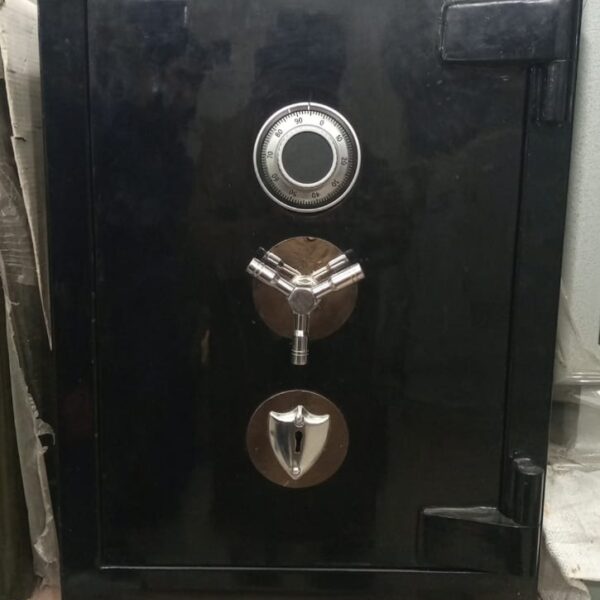 Fireproof safe with combination lock